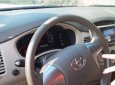 Toyota Innova  E 2.0   2015 - Bán Toyota Innova E 2.0 sản xuất năm 2015, màu bạc xe gia đình