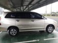 Toyota Innova  E 2.0   2015 - Bán Toyota Innova E 2.0 sản xuất năm 2015, màu bạc xe gia đình