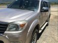 Ford Everest   MT  2010 - Bán gấp Ford Everest MT 2010, màu bạc, số sàn