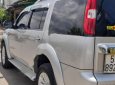 Ford Everest 2.5L 4x2 MT 2014 - Bán Ford Everest 2.5L 4x2 MT 2014, màu bạc, xe còn rất đẹp