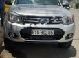 Ford Everest 2.5L 4x2 MT 2014 - Bán Ford Everest 2.5L 4x2 MT 2014, màu bạc, xe còn rất đẹp