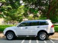 Mitsubishi Pajero 2017 - Cần bán Mitsubishi Pajero đời 2017, màu trắng, còn mới