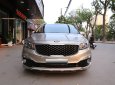 Kia Sedona 2018 - Gia đình cần bán Sedona 2018, số tự động, bản full 3.3L, màu vàng cát