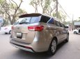 Kia Sedona 2018 - Gia đình cần bán Sedona 2018, số tự động, bản full 3.3L, màu vàng cát