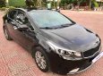 Kia Cerato 2016 - Gia đình cần bán Kia cerato 2016, số sàn, màu đen, gia đình sử dụng