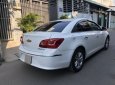 Chevrolet Cruze 2016 - Gia đình cần bán xe Chevrolet Cruze đời 2016 LT, số sàn, màu trắng