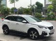 Peugeot 3008 2018 - Bán Peugeot 3008 tự động 2018 màu trắng gia đình đập thùng mua mới