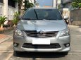 Toyota Innova 2012 - Cần bán xe Innova 2012, số sàn, màu bạc, còn mới tinh