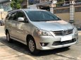 Toyota Innova 2012 - Cần bán xe Innova 2012, số sàn, màu bạc, còn mới tinh