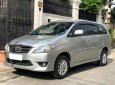 Toyota Innova 2012 - Cần bán xe Innova 2012, số sàn, màu bạc, còn mới tinh