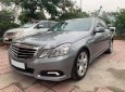 Mercedes-Benz E250 2010 - Cần bán xe Mercedes E250 đời 2010, màu xám, chính chủ sài kĩ