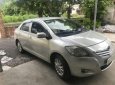 Toyota Vios E 2010 - Chính chủ bán xe Toyota Vios E đời 2010, màu bạc, nhập khẩu