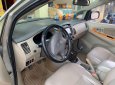 Toyota Innova   2010 - Bán Toyota Innova sản xuất năm 2010, màu bạc xe gia đình đi