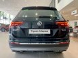 Volkswagen Tiguan Tiguan Allspace Luxury 2019 - Bán xe Volkswagen Tiguan Allspace Luxury màu xanh rêu, nhập khẩu chính hãng mới 100% giá rẻ. LH ngay 0933 365 188