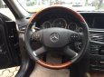Mercedes-Benz E class E300 2010 - Bán Mercedes E300 năm sản xuất 2010, màu đen số tự động