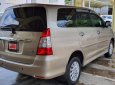 Toyota Innova G 2013 - Bán Innova 2.0G 2013, số tự động, màu nâu vàng hiếm. Xe đẹp, giảm giá ngay 30tr cho khách thiện chí xem xe