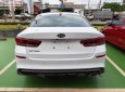 Kia Optima Luxury 2019 - Cần bán xe Kia Optima Luxury năm 2019, màu trắng