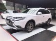 Mitsubishi Outlander 2.0 CVT 2019 - Cần bán Mitsubishi Outlander 2.0 CVT 2019, màu trắng, giao ngay