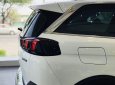 Peugeot 5008   2017 - Cần bán xe Peugeot 5008 sản xuất 2017, màu trắng