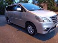 Toyota Innova E 2014 - Bán Toyota Innova E cuối 2014 số sàn, màu bạc, chính chủ