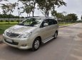 Toyota Innova V 2008 - Gia đình bán Toyota Innova V đời 2008, màu ghi vàng