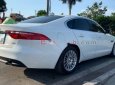 Jaguar XF 2017 - Cần bán xe Jaguar XF năm sản xuất 2017, màu trắng, nhập khẩu nguyên chiếc