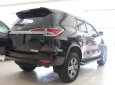 Toyota Fortuner G 2017 - Bán xe Fortuner 2017, số sàn máy dầu màu đen, xe nhập, 925 triệu