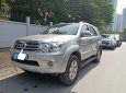 Toyota Fortuner   2009 - Bán xe Toyota Fortuner đời 2009, màu bạc, số tự động