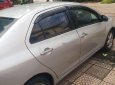 Toyota Vios  Limo 2011 - Cần bán Toyota Vios sản xuất 2011, màu bạc còn mới