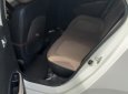 Hyundai i10 2017 - Cần bán gấp Hyundai i10 số sàn đời 2017, màu trắng, chính chủ, giá 337tr