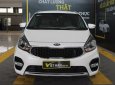 Kia Rondo GAT   2017 - Cần bán xe Kia Rondo GAT 2.0AT 2017, màu trắng, giá cạnh tranh