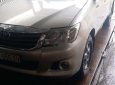 Toyota Hilux 2011 - Bán xe Toyota Hilux đời 2011, màu bạc, xe nhập, 320tr