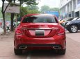 Mercedes-Benz C class C300 AMG 2018 - Cần bán gấp Mercedes-Benz C300 AMG SX 2018, màu đỏ, xe gia đình. Giá 1 tỷ 760 triệu đồng