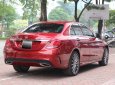 Mercedes-Benz C class C300 AMG 2018 - Cần bán gấp Mercedes-Benz C300 AMG SX 2018, màu đỏ, xe gia đình. Giá 1 tỷ 760 triệu đồng