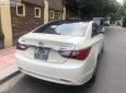 Hyundai Sonata 2010 - Cần bán xe Hyundai Sonata sản xuất 2010, màu trắng, nhập khẩu Hàn Quốc, giá tốt