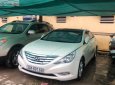 Hyundai Sonata 2010 - Cần bán xe Hyundai Sonata sản xuất 2010, màu trắng, nhập khẩu Hàn Quốc, giá tốt