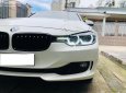 BMW 3 Series 320i 2014 - Bán BMW 3 Series 320i sản xuất 2014, màu trắng, nhập khẩu