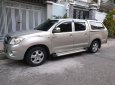 Toyota Hilux E 2010 - Cần bán gấp Toyota Hilux E 2010, màu bạc, nhập khẩu nguyên chiếc 