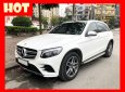 Mercedes-Benz GLC-Class GLC300 2018 - Bán xe Mercedes GLC300 4Matic có Apple Carplay hiện đại 2018. Trả trước 800 triệu nhận xe ngay