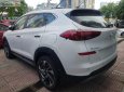 Hyundai Tucson 1.6 AT Turbo 2019 - Bán xe Hyundai Tucson 1.6 AT Turbo 2019, màu trắng, 915 triệu