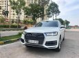 Audi Q7   2.0 2017 - Bán xe Audi Q7 2.0 model 2018 màu trắng nội thất đen giá tốt. Trả trước 900 triệu nhận xe ngay