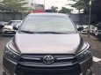 Toyota Innova 2017 - Cần bán xe Toyota Innova đời 2017, màu xám số sàn, giá 640tr