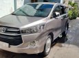 Toyota Innova E 2017 - Bán Toyota Innova E đời 2017, màu đồng ánh kim