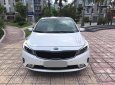 Kia Cerato 2017 - Cần bán gấp Kia Cerato đời 2017, màu trắng, giá 536tr