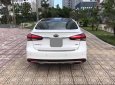 Kia Cerato 2017 - Cần bán gấp Kia Cerato đời 2017, màu trắng, giá 536tr