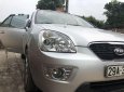 Kia Carens     2011 - Cần bán gấp Kia Carens năm 2011, màu bạc giá cạnh tranh