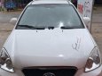 Kia Carens 2011 - Bán xe Kia Carens đời 2011, màu trắng