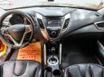 Hyundai Veloster 2011 - Bán Hyundai Veloster sản xuất năm 2011, màu vàng, nhập khẩu nguyên chiếc số tự động