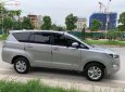 Toyota Innova 2017 - Cần bán Toyota Innova sản xuất 2017, màu bạc, giá 675tr