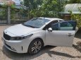 Kia Cerato 2018 - Cần bán lại xe Kia Cerato năm 2018, màu trắng, xe gia đình